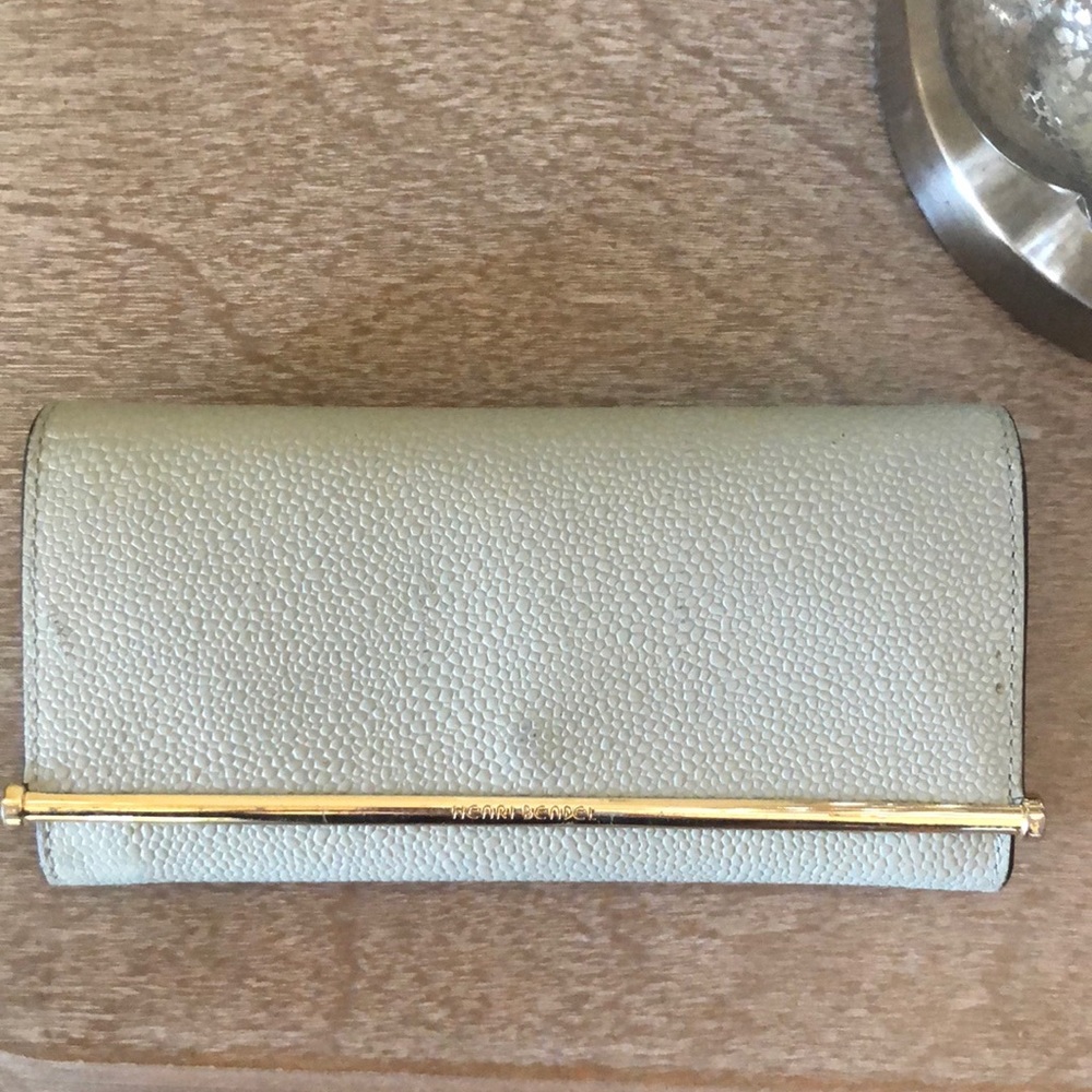 Henri bendel wallet